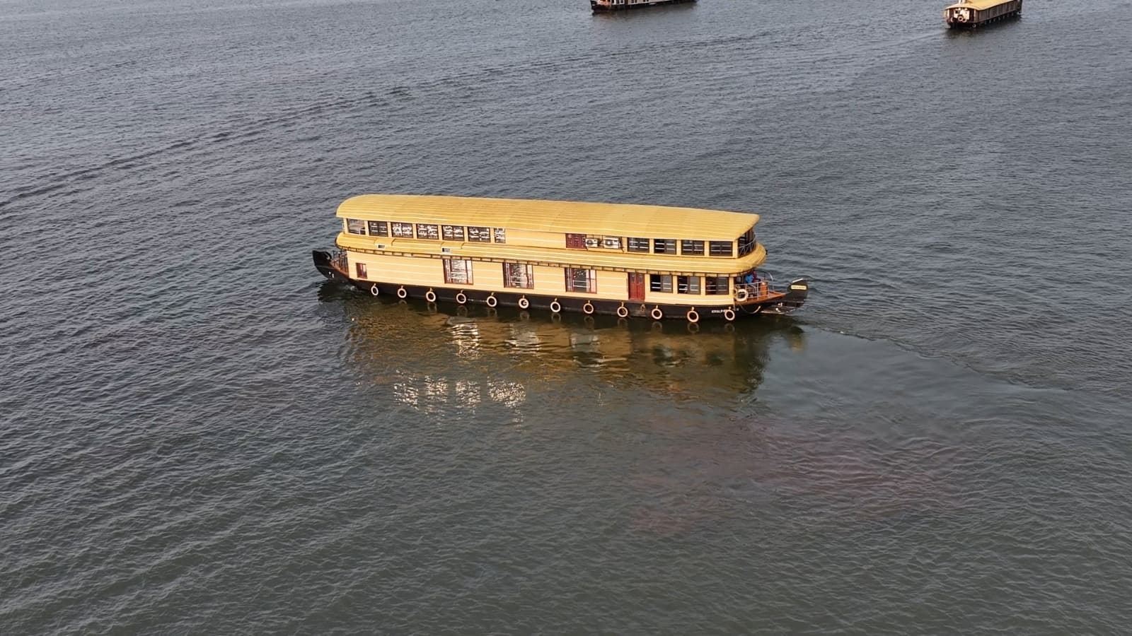 GoldRiver Sunwaves Cruise houseboat on the Alleppey backwaters